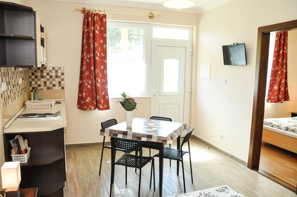 Magyar Apartman Iii. Apartment Hajduszoboszlo Exterior photo